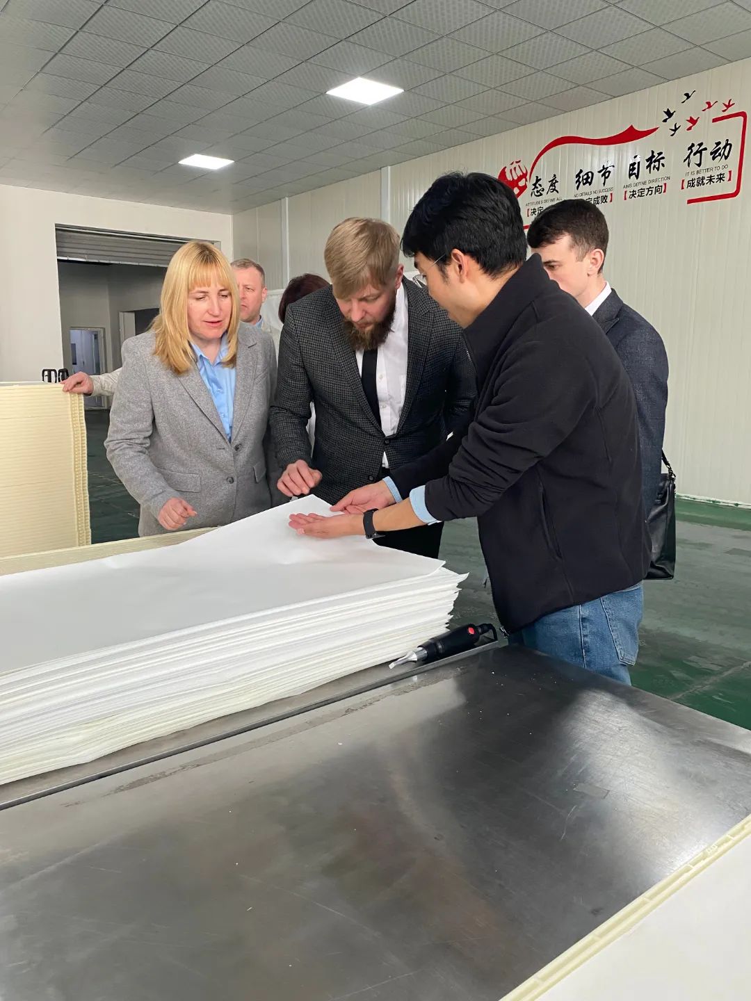 熱烈歡迎白俄羅斯客戶蒞臨我司參觀考察洽談業(yè)務 熱烈歡迎白俄羅斯客戶蒞臨我司參觀考察洽談業(yè)務